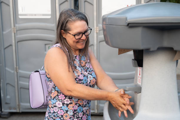 Best Portable toilet rental cost  in Hudson, WI